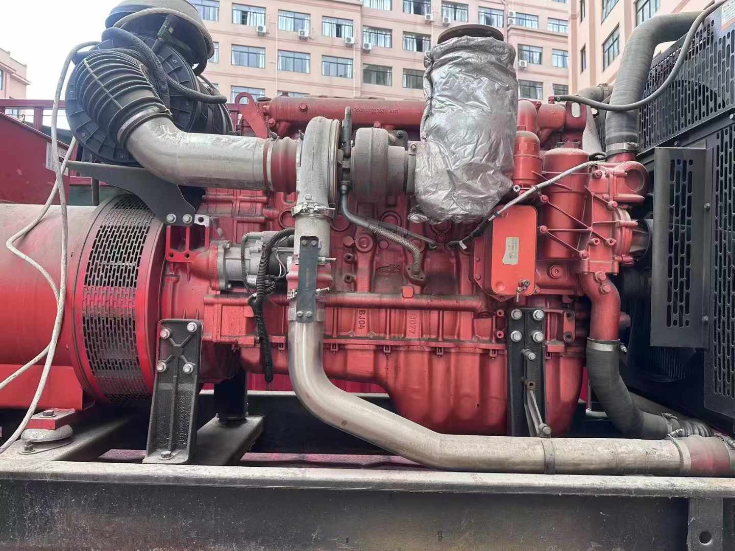 信宜如何选择适合 600kW 柴油发电机组的过载保护器？